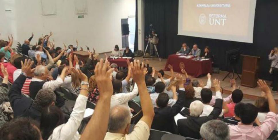 En Asamblea Universitaria, reemplazaron el concepto de autonomía financiera por autarquía