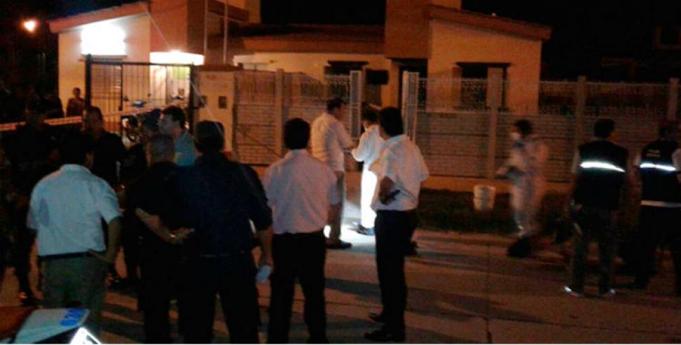 Mató a su esposa y cuatro hijos después de haber sido denunciado por violencia de género