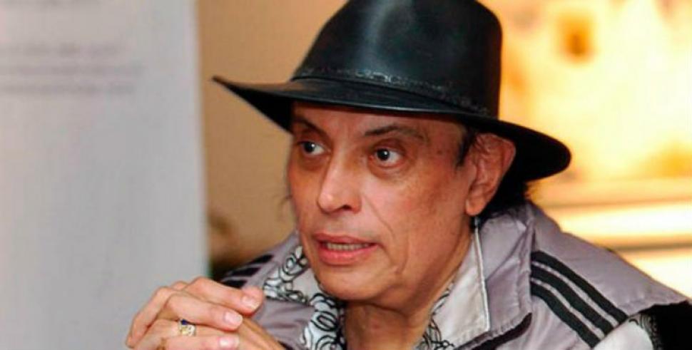 Volvieron a internar al cantante Sebastián
