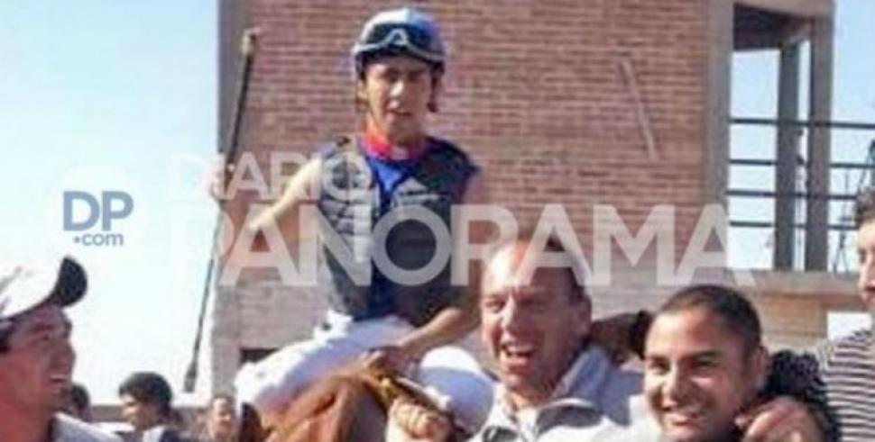 Un jockey tucumano se accidentó violentamente