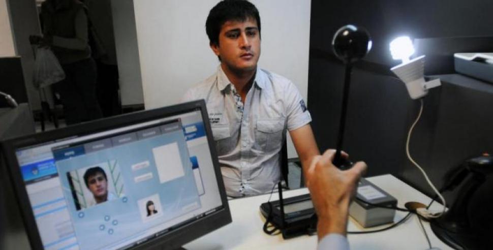 Suben los precios para sacar DNI y pasaporte