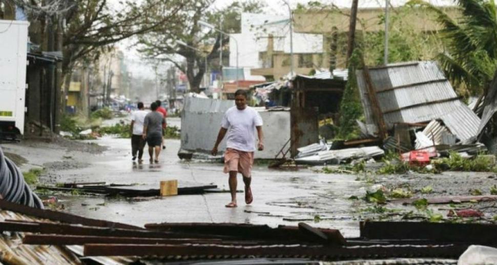 65 personas muertas y decenas de desaparecidos por un tifón en Filipinas