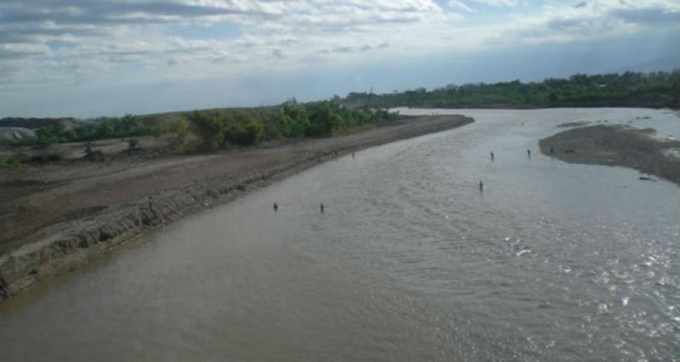 El cuerpo de un hombre fue encontrado flotando en el Salí
