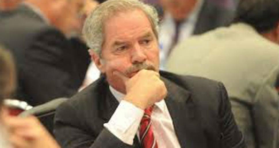Felipe Solá llamó a una gran acuerdo de opositores contra Macri