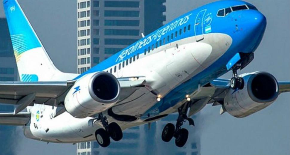 Un avión de Aerolíneas Argentinas fue evacuado por una amenaza de bomba