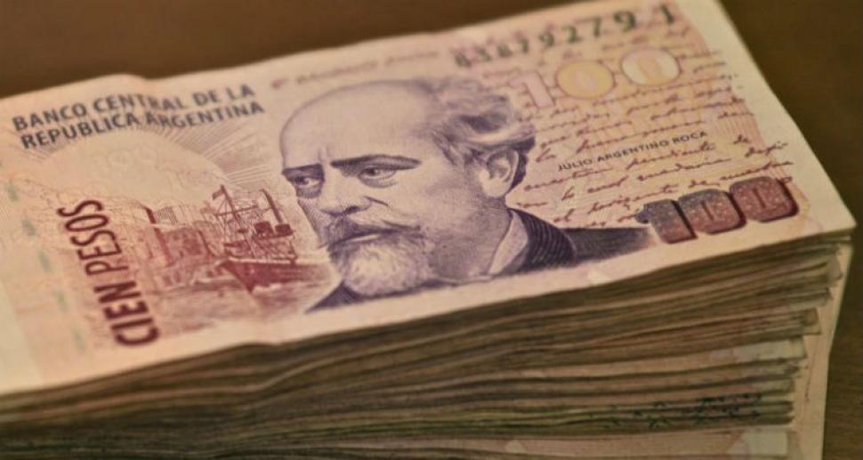 Una mujer encontró 23 mil pesos para la operación de un menor y los devolvió