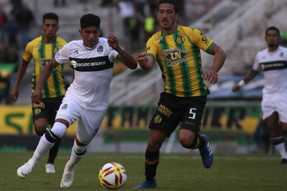 Aldosivi y Gimnasia empatan en un opaco encuentro en Mar del Plata