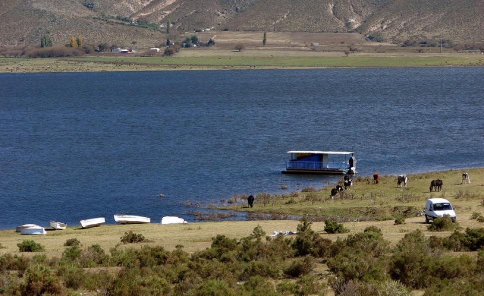 Vecinos autoconvocados de El Mollar limpiarán el dique La Angostura