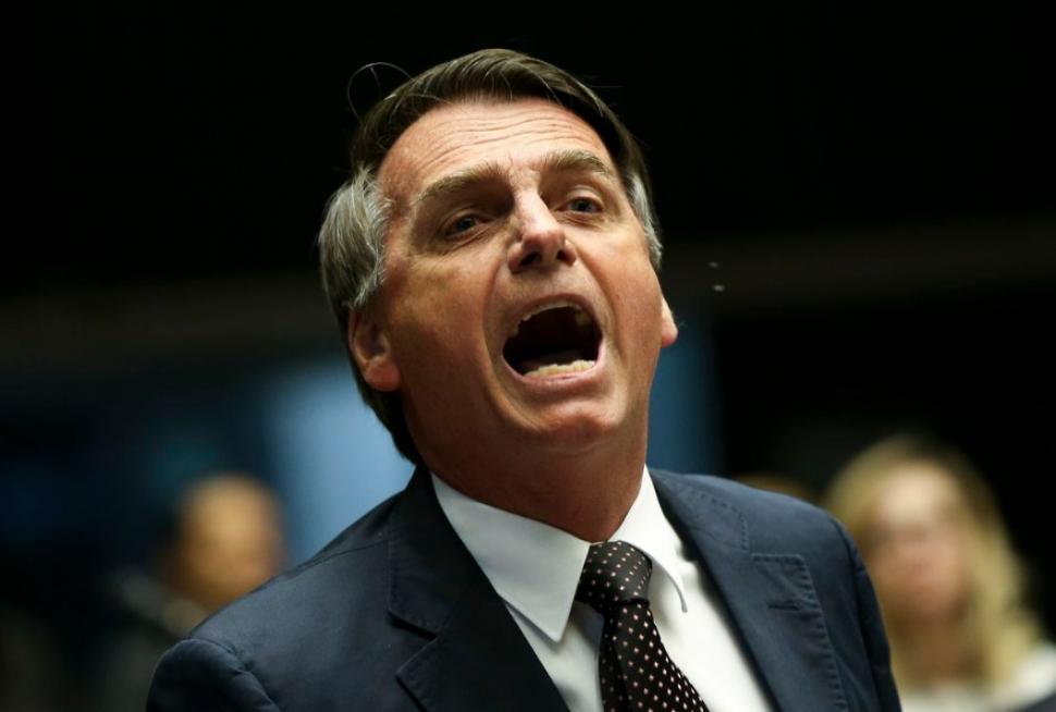 ¿Por qué Twitter le bloqueó la cuenta a Bolsonaro?