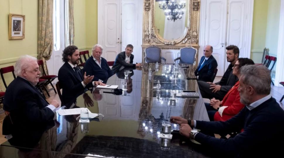 De qué se trata el protocolo sanitario para TV que analizaron Tinelli y Suar en Casa Rosada