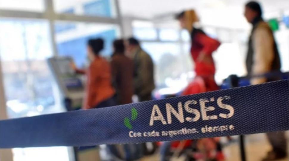 La Anses habilita atención telefónica y web para otorgar turnos con atención presencial