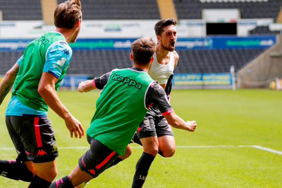 VIDEO: El Leeds United de Marcelo Bielsa ganó con un gol agónico y quedó a un paso del ascenso