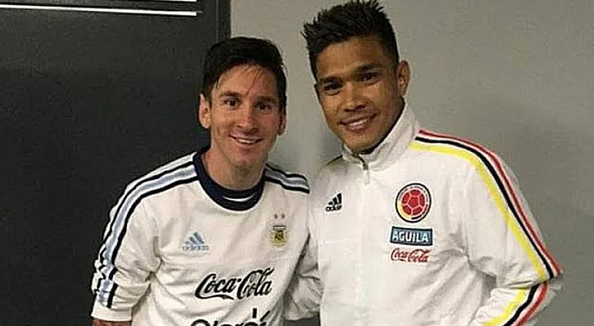 Polémica con Teo Gutiérrez: rifó una camiseta de Messi y se quedó con el premio