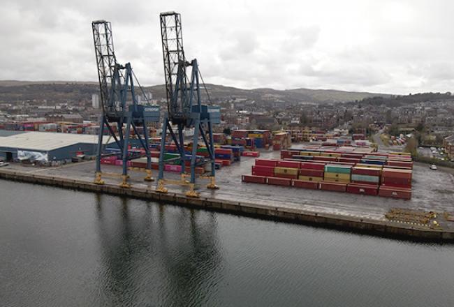Dictan un curso introductorio sobre comercio exterior