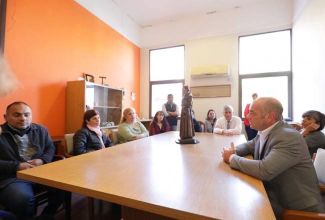 Lichtmajer visitó el Colegio San Francisco: El trabajo conjunto entre la familia educativa y el Estado es la clave para una mejor educación