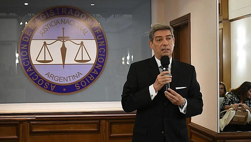 Rosatti destacó la solicitud de la sociedad de un Poder Judicial independiente, firme y unido