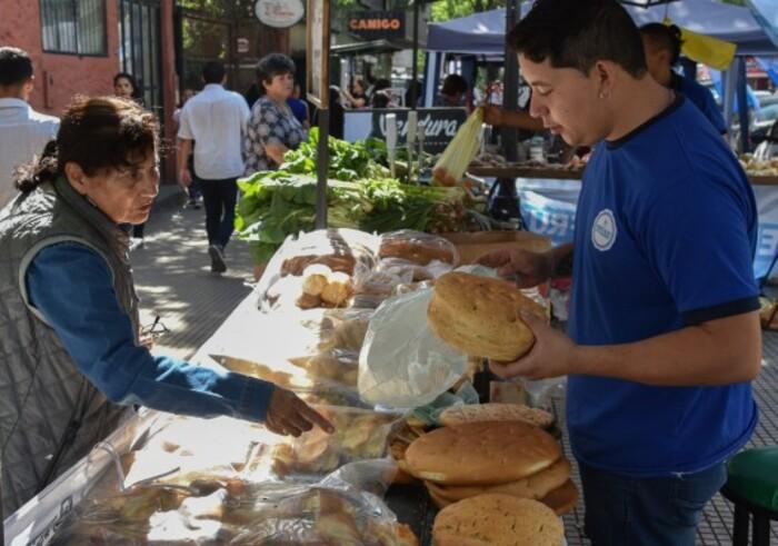 Mercado en tu Barrio: dónde estarán los puestos del 4 al 7 de diciembre