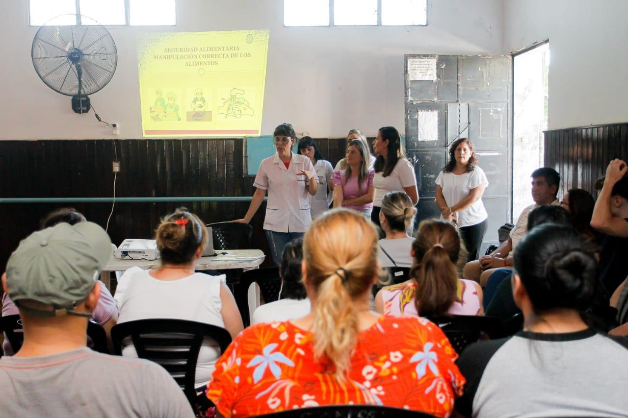 Se realizó una capacitación sobre manipulación de alimentos en Tafí Viejo
