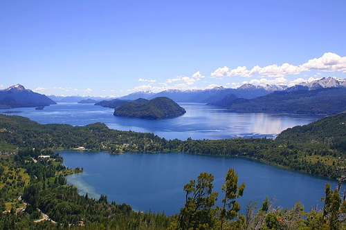 Develan el misterio del cambio de color del lago Nahuel Huapi