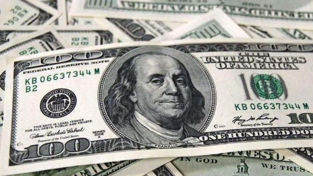 El dólar blue se mantiene estable para la venta en el arranque de un mes clave
